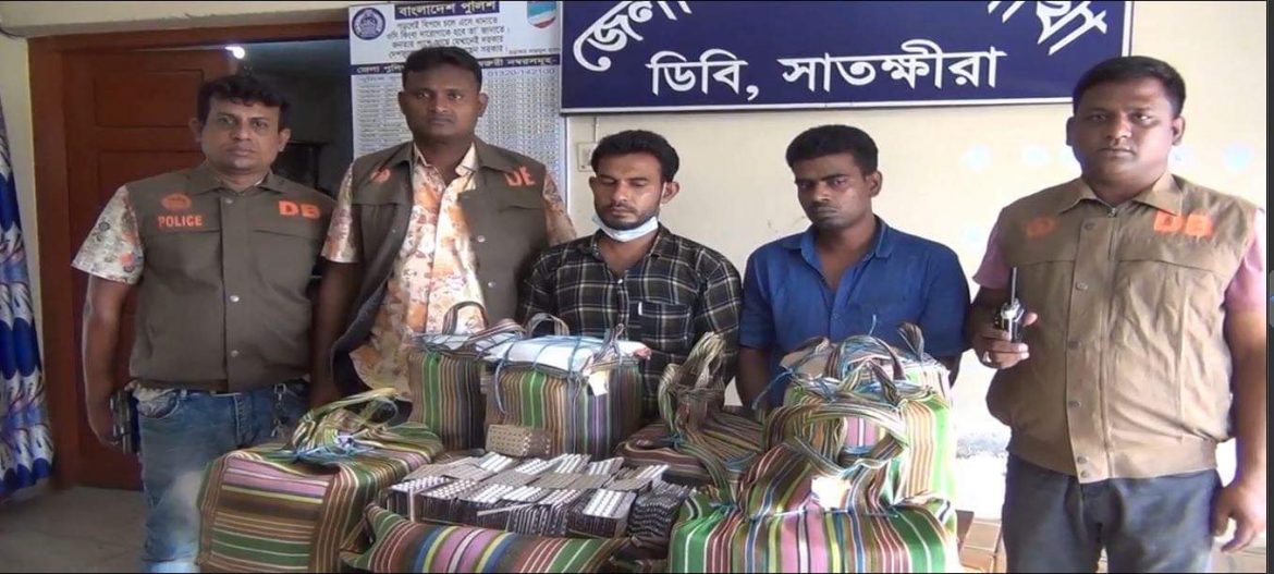 ভারতে পাচারকালে সাতক্ষীরায় বিপুল পরিমাণে জন্মনিয়ন্ত্রণ ট্যাবলেট উদ্ধার