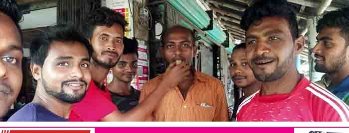 সাতক্ষীরা জেলা ছাত্রলীগের কমিটি গঠন : ফিংড়ী ছাত্রলীগের মিষ্টি বিতরণ