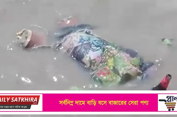 ইছামতী নদীতে  ভাসছে অজ্ঞাত নারীর লাশ!