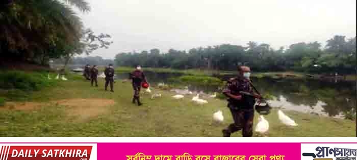 করোনা প্রতিরোধে সাতক্ষীরা সীমান্ত জুড়ে বিজিবির কঠোর নজরদারী