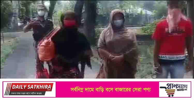 ভারত থেকে আসার সময় সাতক্ষীরার সীমান্তে এক রোহিঙ্গাসহ ১০ জন আটক