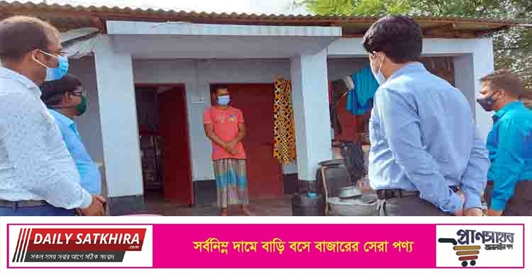 কালিগঞ্জে গৃহহীনদের ঘর পরিদর্শন করলেন জেলা প্রশাসক