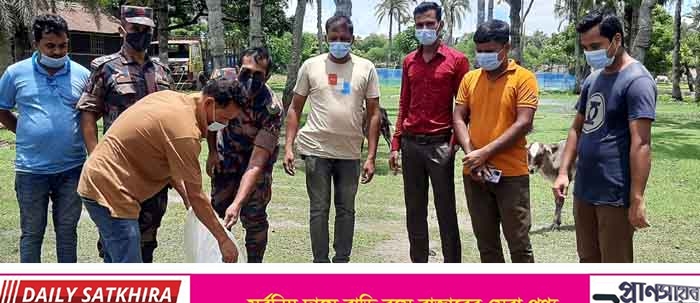 সাতক্ষীরার কালিগঞ্জে বিজিবি’র অভিযানে ১৩ লক্ষ টাকার ভারতীয় গলদার রেনু আটক
