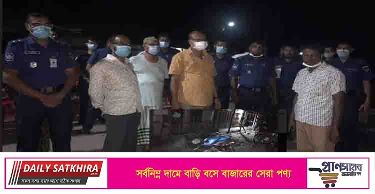 সাতক্ষীরায় চোরাকারবারীদের হামলায় র‌্যাব সদস্যসহ আহত ৮, ইউপি চেয়ারম্যানআটক