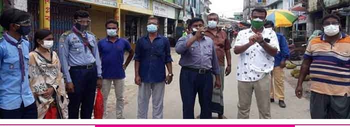 দেবহাটায় কেবিএ কলেজ রোভার গ্রুপের  স্যালাইন ও মাস্ক বিতরণ