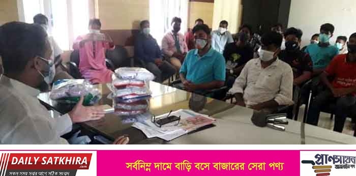 ফ্রি অক্সিজেন ও অ্যাম্বুলেন্স সেবা চালু করলেন উপজেলা চেয়্যারম্যান বাবু