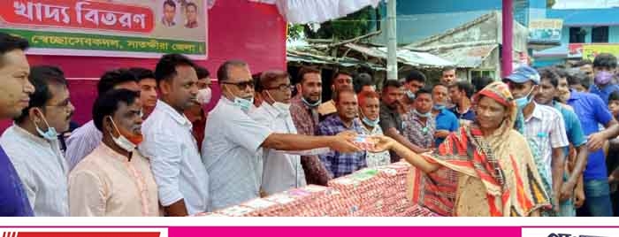 বিভিন্ন কর্মসূচির মধ্যদিয়ে সাতক্ষীরায় স্বেচ্ছাসেবকদলের ৪১ তম প্রতিষ্ঠা বার্ষিকী উদযাপন