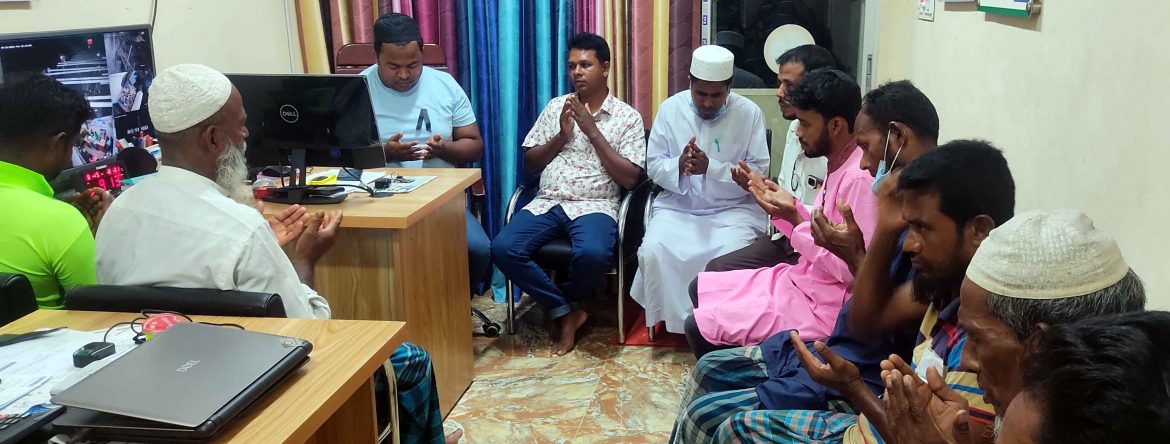 জাতীয় শোক দিবসে পরানদহা বাজারে দোয়া