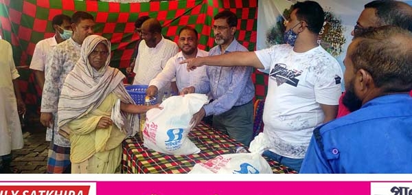 প্রতাপনগরে আম্পান ক্ষতিগ্রস্থ পরিবারে খাদ্য সামগ্রী বিতরণ