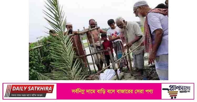 সাতক্ষীরায় কবর থেকে কিশোরির মরদেহ উত্তোলন, এলাকায় চাঞ্চল্য