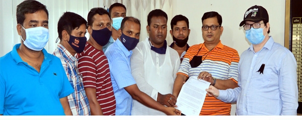 তালা প্রেসক্লাবের জায়গা উচ্ছেদ ষড়যন্ত্র বন্ধের দাবীতে স্মারকলিপি
