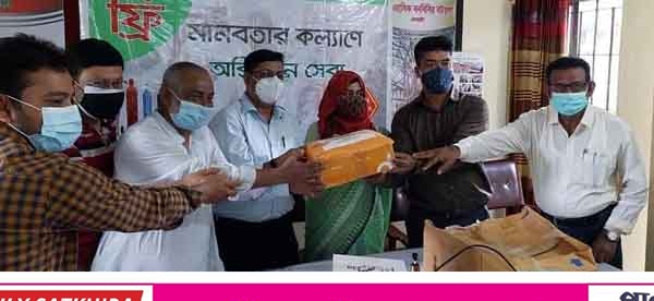 নলতা হাইস্কুলের প্রাক্তন ছাত্র সংগঠনের অর্থায়নে সুরক্ষা সামগ্রী বিতরণ