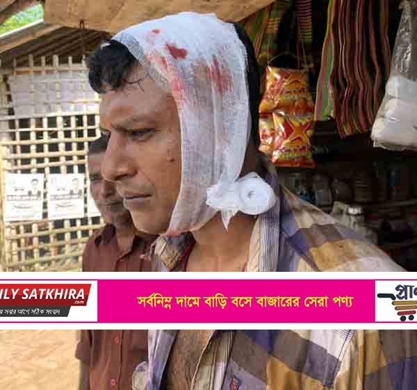 কলারোয়ায় ইউপি সদস্য পদে নির্বাচিত না হতে পেরে  শিক্ষককে কুপিয়ে জখম!