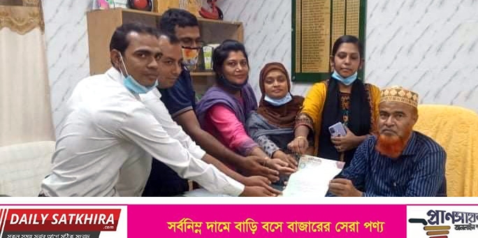 সাতক্ষীরায় অসংক্রামক রোগের নিয়ন্ত্রনে স্মারকলিপি প্রদান