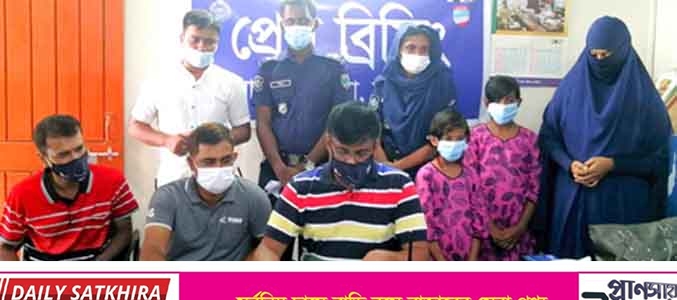 প্রেমিকের সঙ্গে পালিয়ে আসা নোয়াখালীর গৃহবধূ সাতক্ষীরা থেকে উদ্ধার