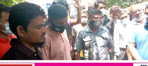 সাতক্ষীরা সদর হাসপাতাল ও বিআরটিএ অফিসে র‌্যাবের অভিযান, ৫ দালাল দণ্ডিত