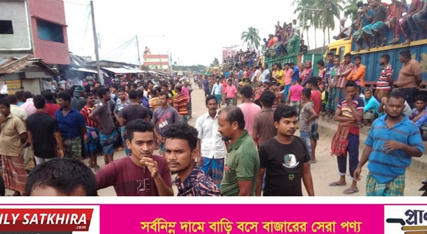 শ্রমিক আন্দোলনে উত্তাল ভোমরাস্থল বন্দর : শ্রমিকদের দাবি নির্বাচন