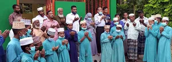 গোবরদাড়ী দেলবর সরদার এতিমখানার ওযু খানার উদ্বোধন