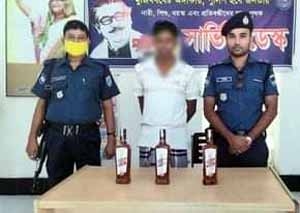 দেবহাটায় ভারতীয় মদসহ গ্রেফতার-১