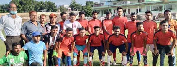 সাতক্ষীরা টাউন স্পোর্টিং ক্লাব ১-০ গোলে জয়ী