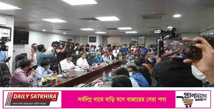 বাসভাড়া দূরপাল্লায় ৩৮ ও মহানগরে ৪৫ পয়সা প্রতি কিলোমিটারে বাড়ল