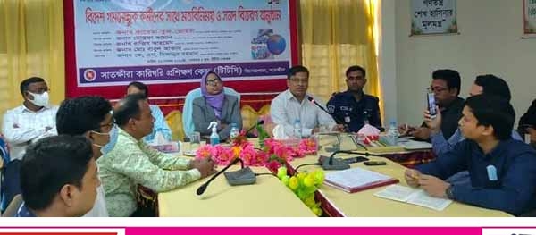 সাতক্ষীরায় বিদেশ গমনেচ্ছুক কর্মীদের সাথে মতবিনিময় ও সনদ বিতরণ