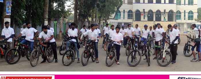 সাতক্ষীরায়  বিজয় দিবস সাইকেল রেস অনুষ্ঠিত