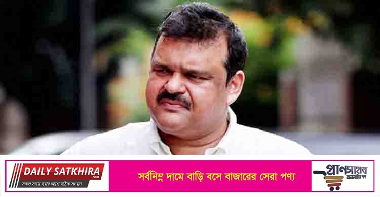 পদত্যাগ করছেন আকরাম খান
