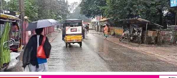 সাতক্ষীরায় ঝড়ো হাওয়া ও বৃষ্টিপাতে জনজীবন বিপর্যস্ত