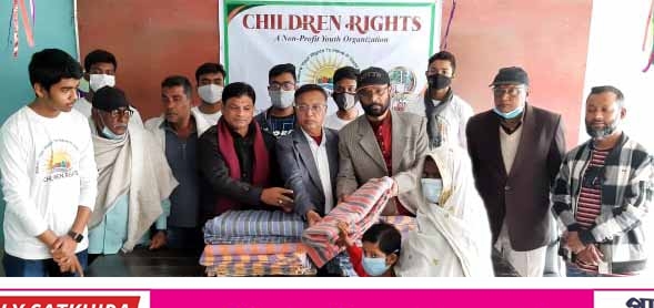 সাতক্ষীরায় প্রতিবন্ধী শিশুদের মাঝে কম্বল বিতরণ