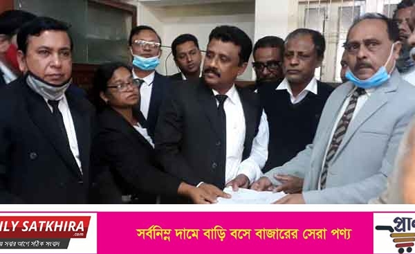 সাতক্ষীরা আইনজীবী সমিতির নির্বাচন : কুন্ডু তপন কমিশনের ১৫ টি মনোনয়ন জমা: হায়দার কমিশনের নেতৃত্বে  কার্যালয় দখল