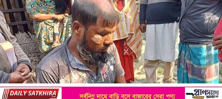 সুন্দরবনের বাঘের সাথে যুদ্ধ করে ফিরেছেন বনজীবী আবু হায়াত