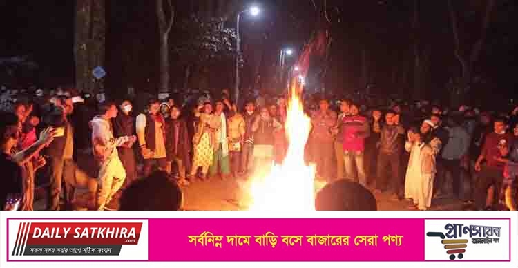 ট্রাকচাপায় ছাত্র নিহতের জেরে রাতভর উত্তাল রাজশাহী বিশ্ববিদ্যালয়