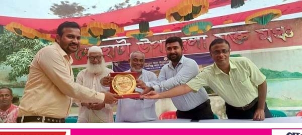 দেবহাটায় উন্নয়নশীল দেশে উত্তরনের সমাপনী ও পুরষ্কার বিতরনী 