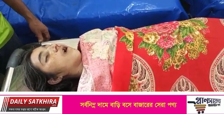 শ্যামনগরে করোনার টিকাকেন্দ্রের দোতলার রেলিং থেকে পড়ে প্রতিবন্ধী তরুণীর মৃত্যু