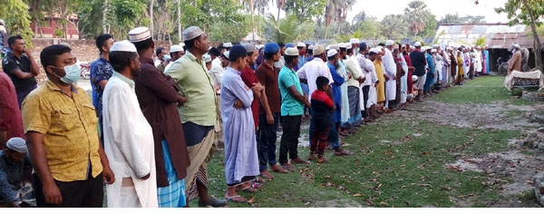 সাংবাদিক টুটুলের মায়ের দাফন সম্পন্ন : সাতক্ষীরা প্রেসক্লাবের শোক