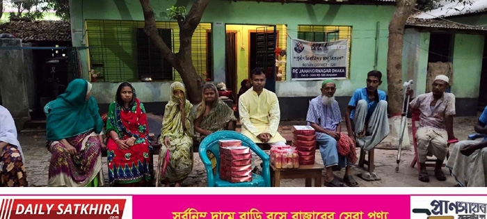 বৃদ্ধাশ্রমে বৃদ্ধদের সাথে ইফতারে অংশ নিলেন সাতক্ষীরা জেলা ছাত্রলীগের সভাপতি