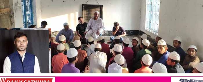 সাতক্ষীরা জেলা ছাত্রলীগের সভাপতির পক্ষে নলতায় ইফতার বিতরণ