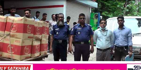 সাতক্ষীরায় বিপুল পরিমাণ সয়াবিন তেল জব্দ: ১লাখ টাকা জরিমানা