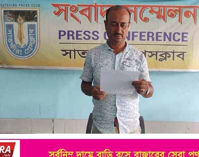 শ্যামনগরে বসতবাড়ীর সীমানার মধ্যে জেলা পরিষদ থেকে ডিসিআর নিয়ে প্রাচীর ভাংচুর