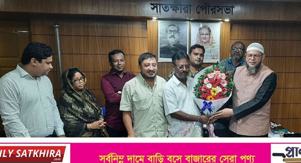 সাতক্ষীরা পৌরসভার ভারপ্রাপ্ত মেয়র হিসেবে কাজী ফিরোজ হাসানের দায়িত্ব গ্রহণ