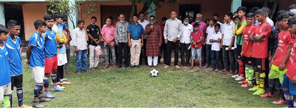 সাতক্ষীরা ডিবি ইউনাইটেড হাইস্কুলের আন্ত : স্কুল ও মাদ্রাসা ফুটবল প্রতিযোগিতা’র উদ্বোধন