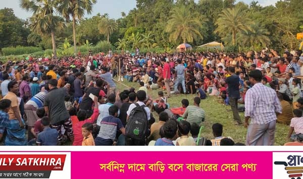 তালায় ঐতিহ্যবাহী দড়াটানা প্রতিযোগিতা