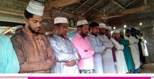 সৌদি আরবের সঙ্গে মিল রেখে সাতক্ষীরার ঈদ উদযাপন