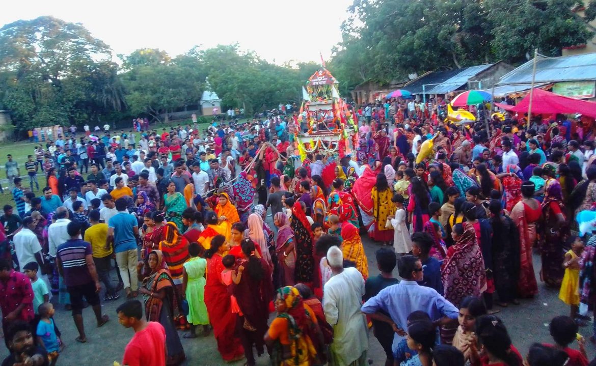 মহিষাডাংগায় ঐতিহ্যবাহী জগন্নাথ দেবের উল্টো রথযাত্রা অনুষ্ঠিত