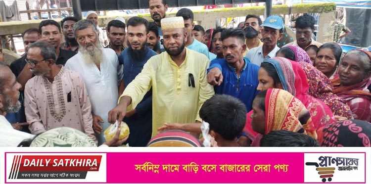 জাতীয় শোক দিবসে জেলা ভূমিহীন সমিতি ও জেলা বাস্তহারালীগের খাদ্য বিতরণ ও দোয়া