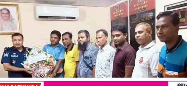 নবাগত পুলিশ সুপারকে দেবহাটা রিপোটার্স ক্লাবের  শুভেচ্ছা