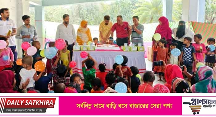 দেবহাটায় ওয়ার্ল্ড ভিশনের ব্যতিক্রমী নিবন্ধিত কমিউনিটি শিশুদের জন্মদিন পালন