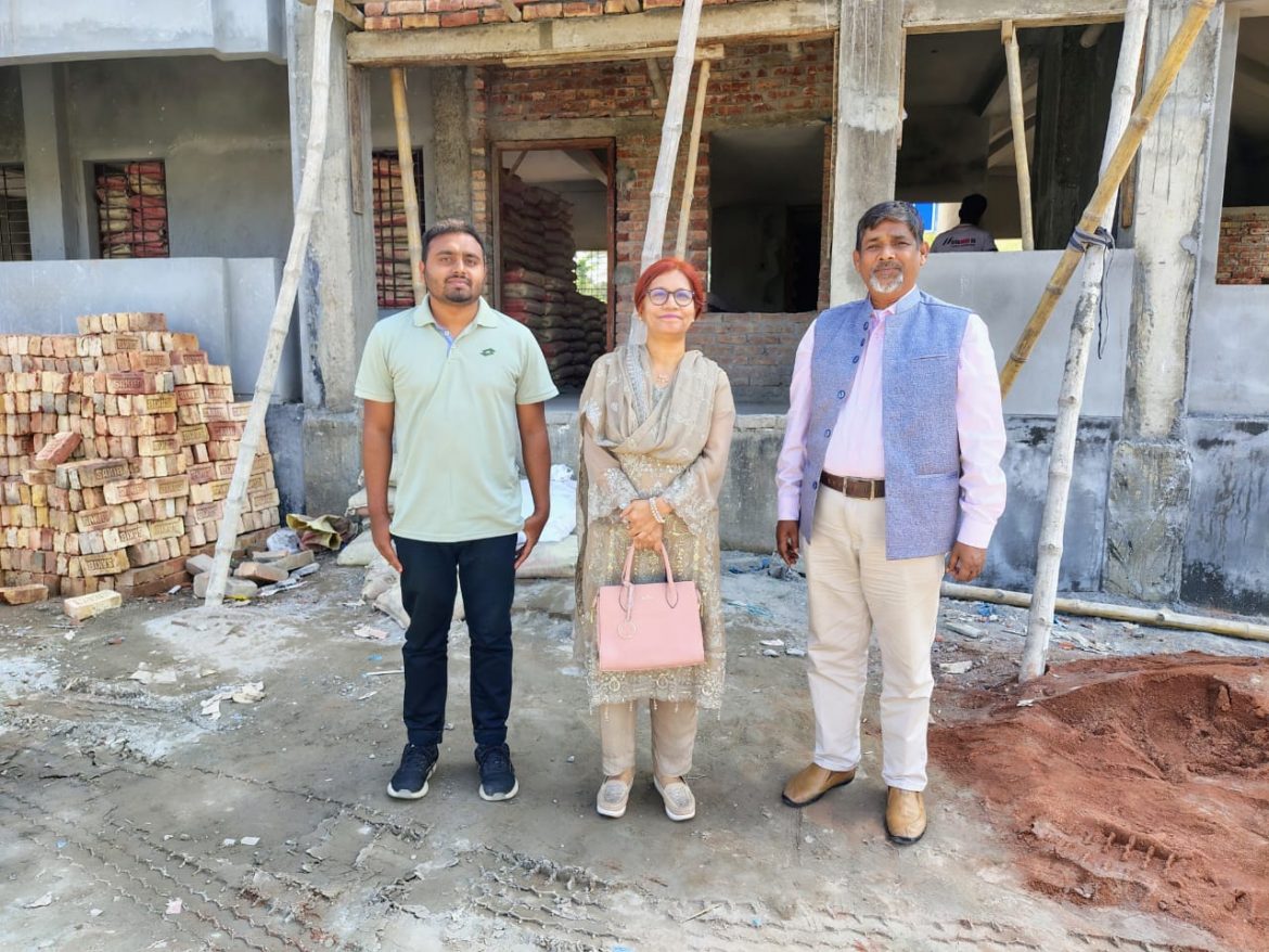 শ্যামনগরে সরকারি কলেজের নতুন ভবনের কাজ পরিদর্শনে সহকারী প্রকল্প পরিচালক