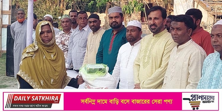 সাতক্ষীরায় সোয়াবের পক্ষ থেকে খাদ্য সামগ্রী পেলো ১১৫ পরিবার